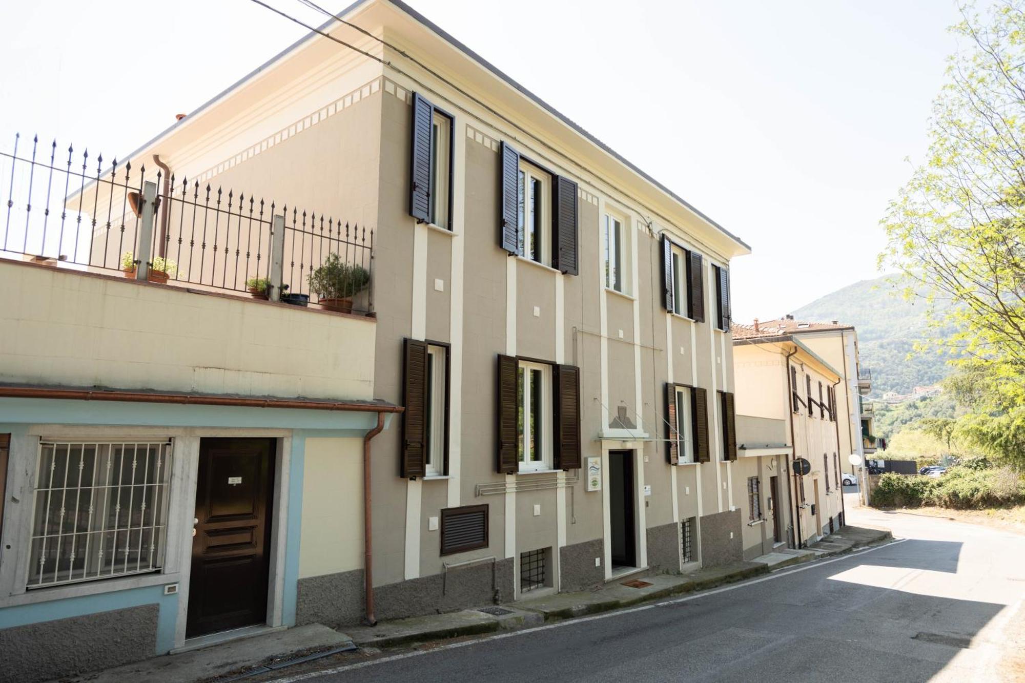 Le Camere Sui Colli 2 La Spezia Exterior photo